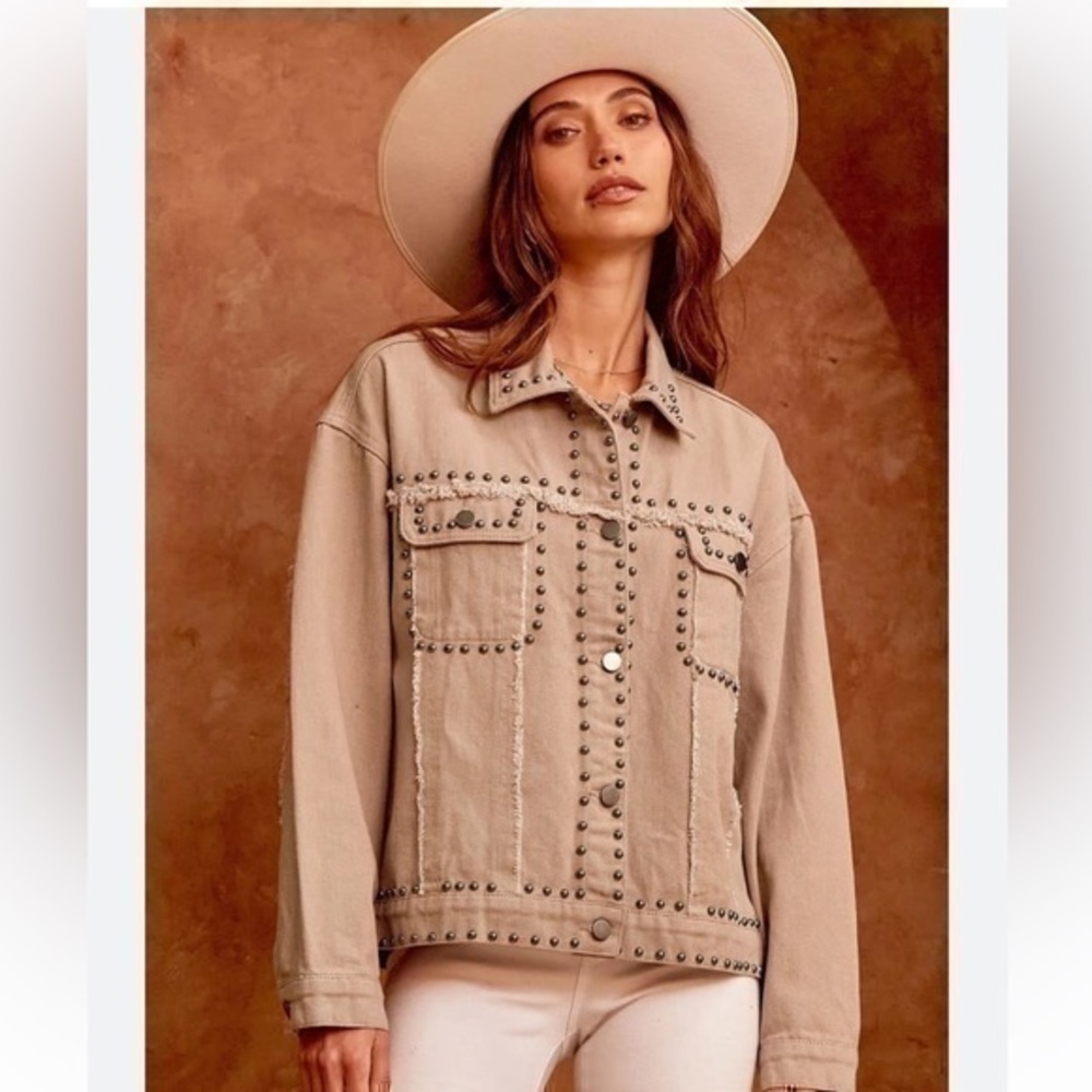 NWT Savanna Jane western Studded Denim Jacket